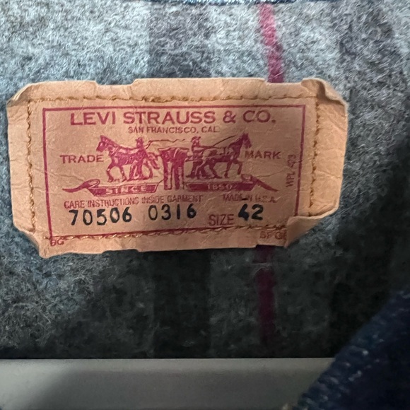 Levi's Classic Blue  blanket lined Denim Jacket size 42 - Picture 5 of 11